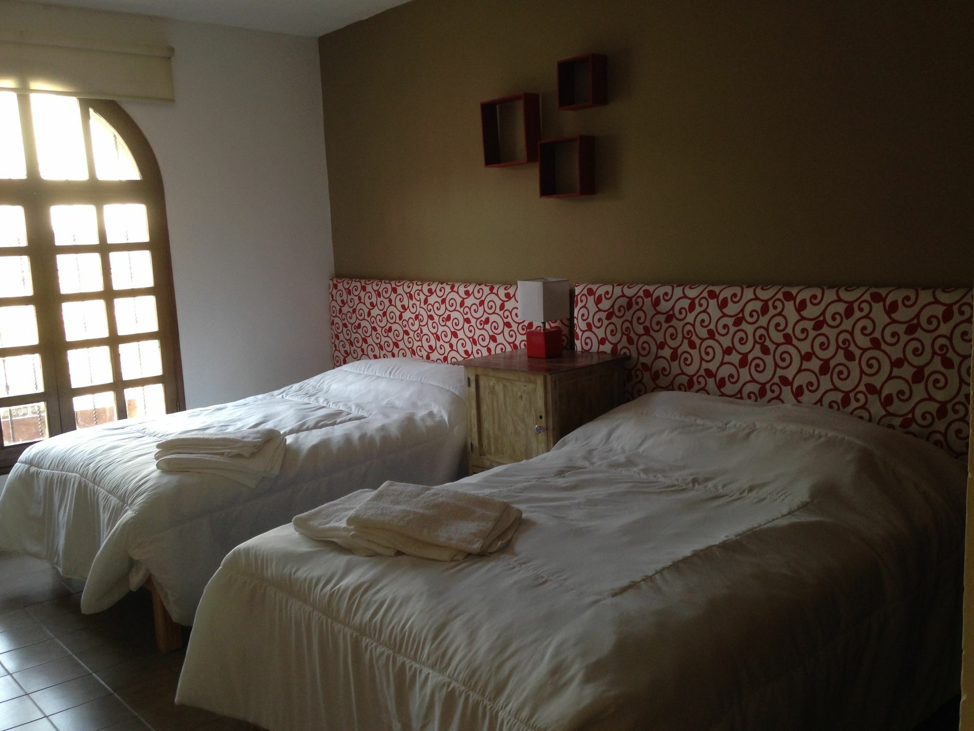 Casona Luciernaga-Casa De Huespedes Guest House Leon Exterior photo